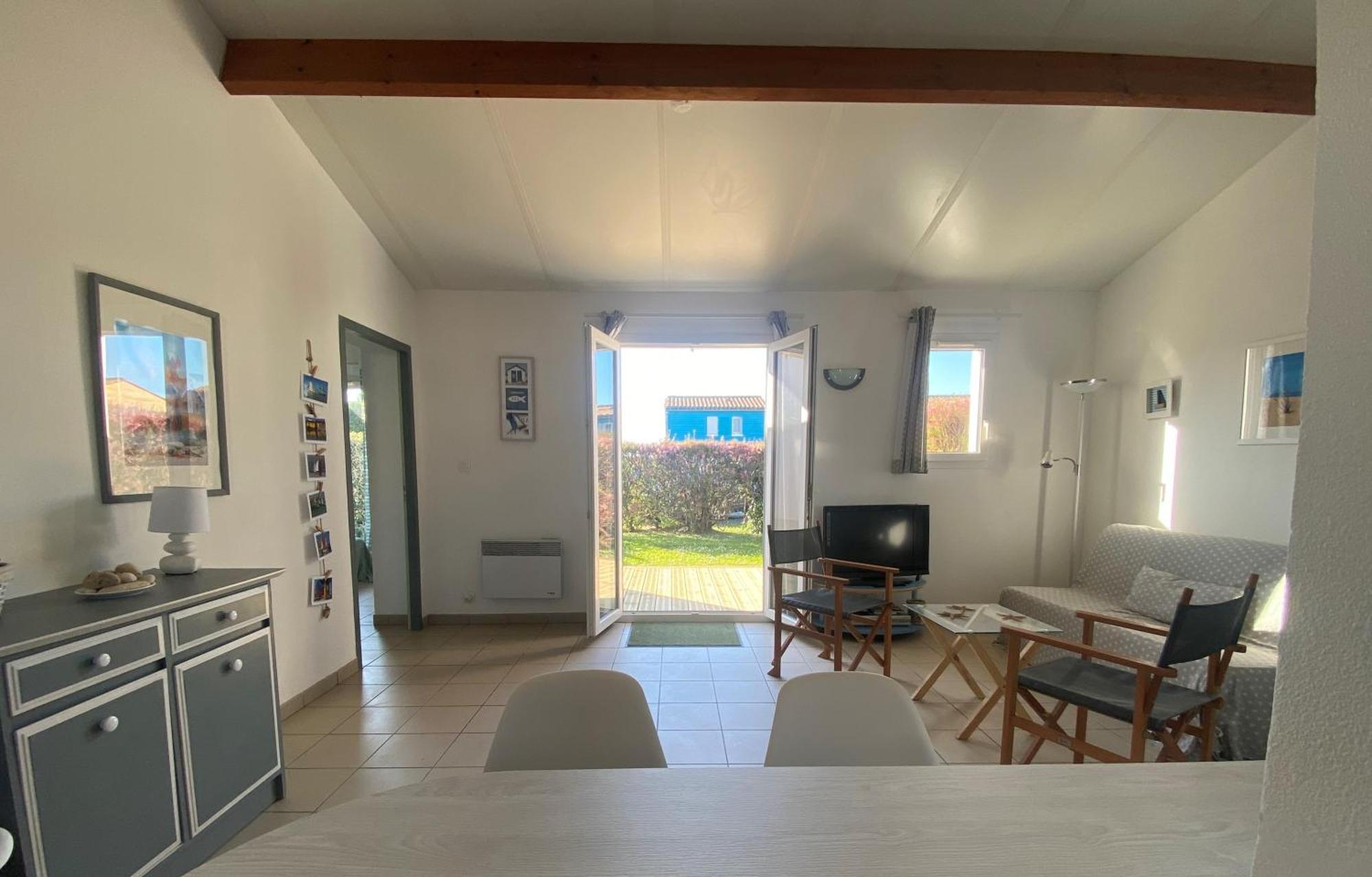 Maison Cosy Avec Piscine Partagee Le Château-dʼOléron Exterior foto