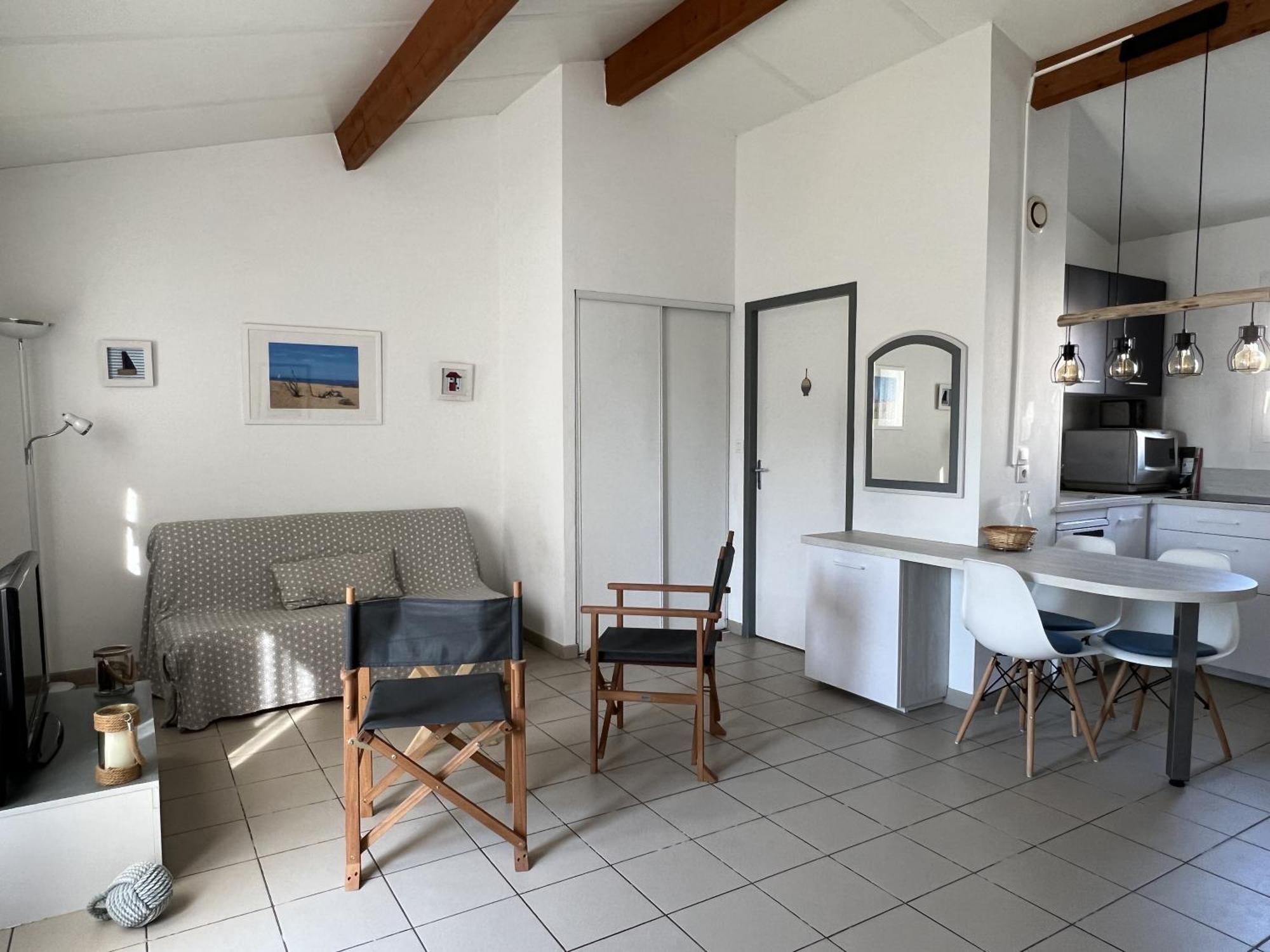 Maison Cosy Avec Piscine Partagee Le Château-dʼOléron Exterior foto