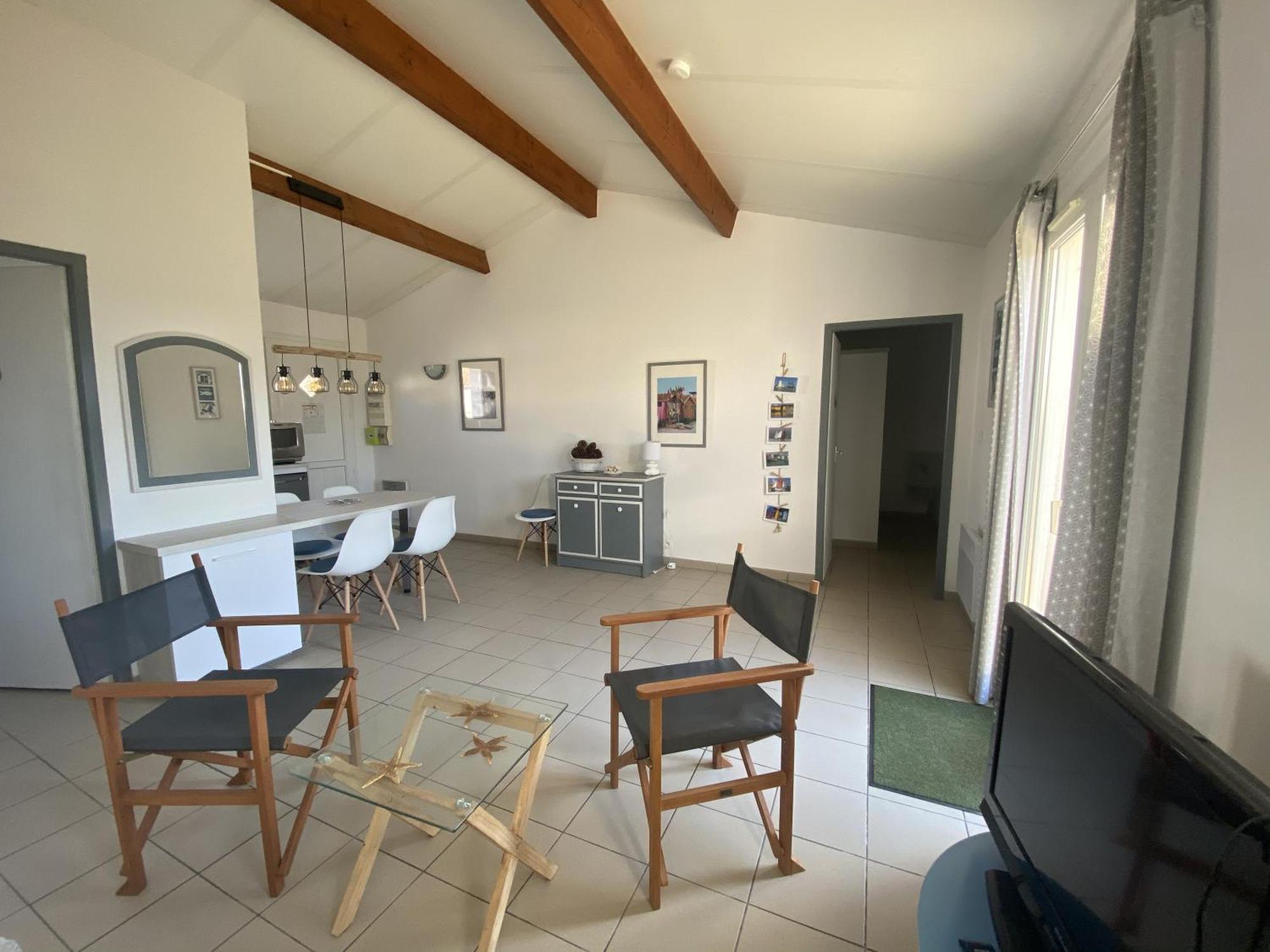 Maison Cosy Avec Piscine Partagee Le Château-dʼOléron Exterior foto